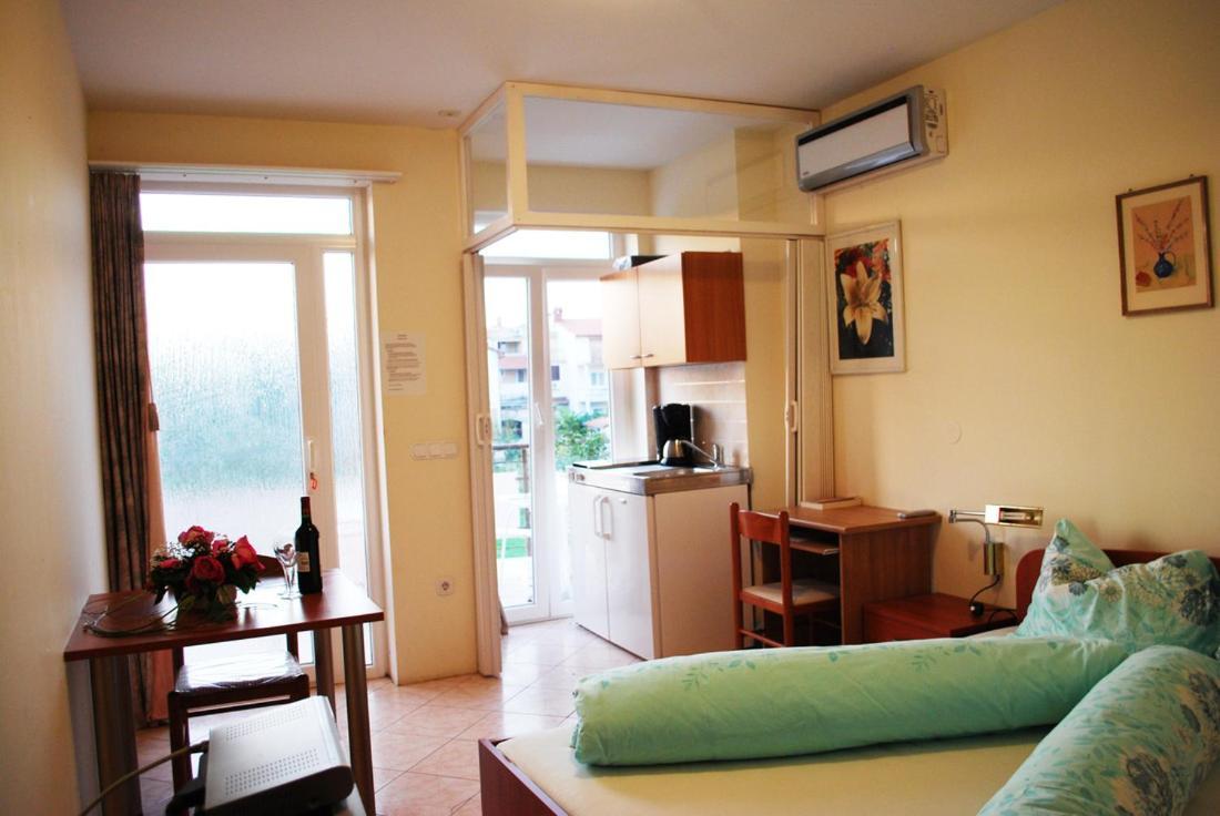 4 Palme Apartments A فونتانا المظهر الخارجي الصورة